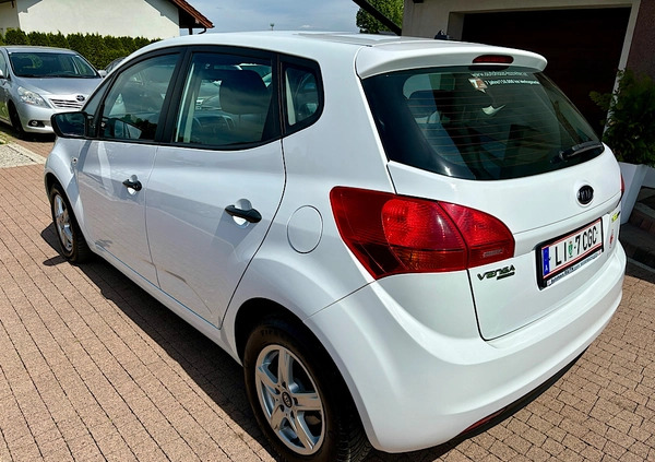 Kia Venga cena 19300 przebieg: 160000, rok produkcji 2010 z Legnica małe 407